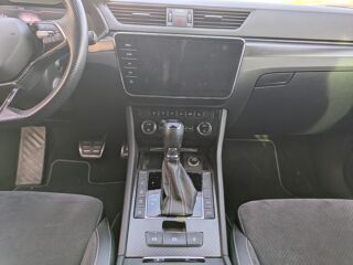 Superb Combi IV SPORTLINE 1.4 TSI 218CH DSG HYBRID Virtual Cockpit 2020 occasion 69420 Ampuis