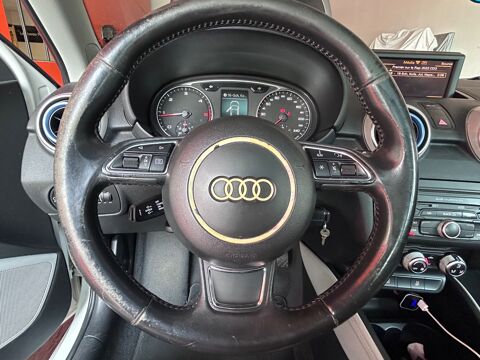 A1 1.6 TDI 105 CH AMBIENTE / TOIT OUVRANT 2011 occasion 47000 Agen