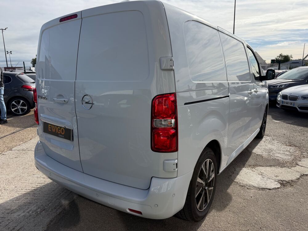 Vivaro FOURGON 1.5 D 120CH TAILLE M TVA RECUPERABLE - CARPLAY - CAM 2024 occasion 27000 &Eacute;vreux