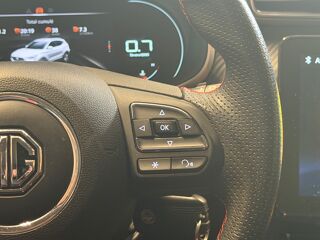 MG.ZS 1.5 VTI 106 Ch LUXURY ENTRETIEN CONSTRUCTEUR / 1ERE MAIN / A 2022 occasion 24750 Tr&eacute;lissac