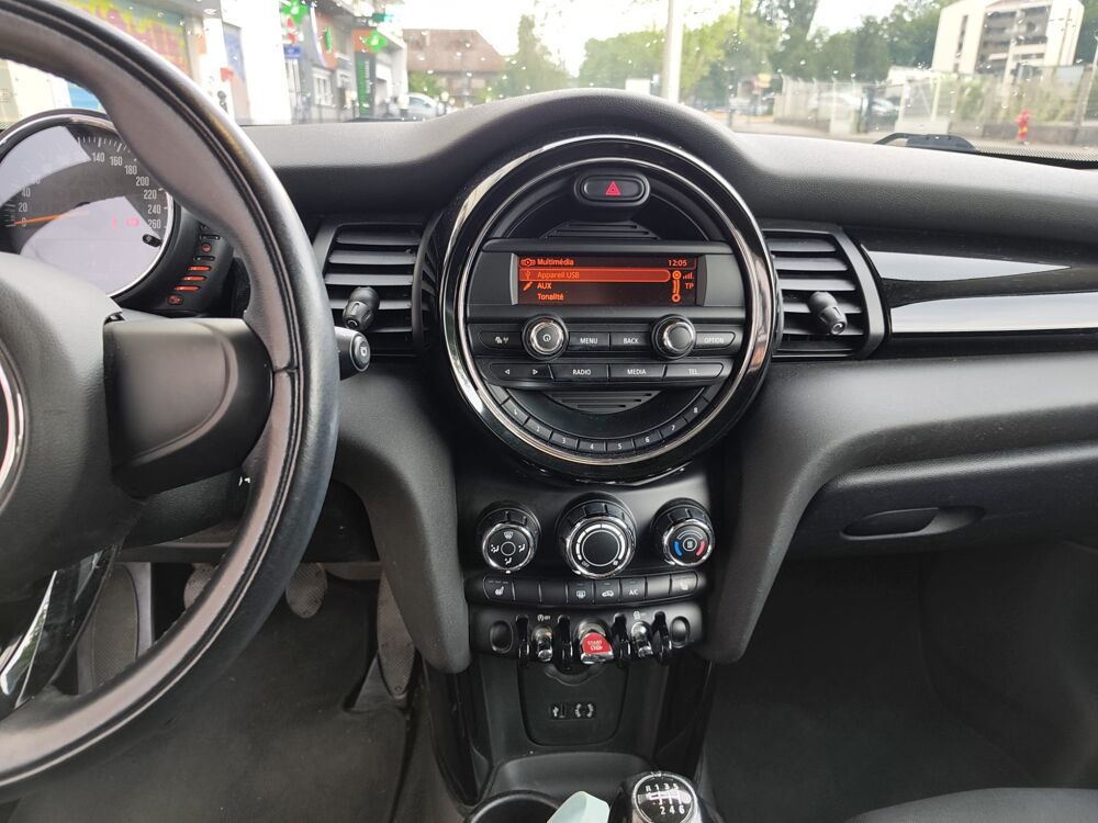 Cooper 1.5 100 ONE / 3 PORTES / ENTRETIEN &agrave; JOUR / GARANTIE 6 MOIS 2015 occasion 74600 Seynod