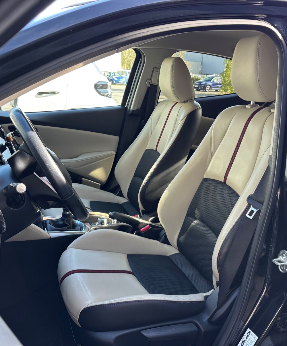 Mazda2 1.5 SKYACTIV 90 Ch SELECTION - Si&egrave;ges chauffants - Affichage 2017 occasion 44220 Cou&euml;ron