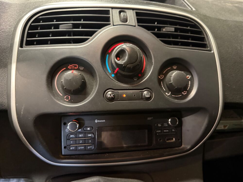 Kangoo Express 1.5 DCI 75ch CONFORT + CLIM + BLUETOOTH +R&Eacute;GULATEUR 2017 occasion 26100 Romans-sur-Is&egrave;re