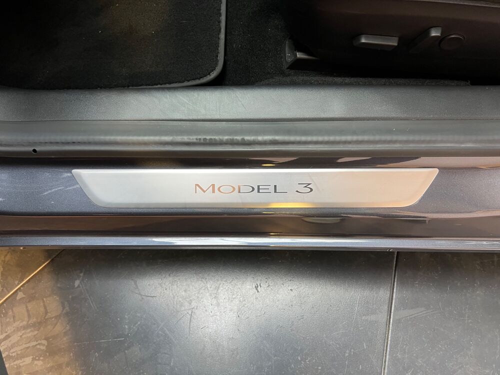 Model 3 ELECTRIC 535 79KWH DUAL-MOTOR 4WD BVA // 1ERE MAIN // ATTELA 2019 occasion 33320 Eysines