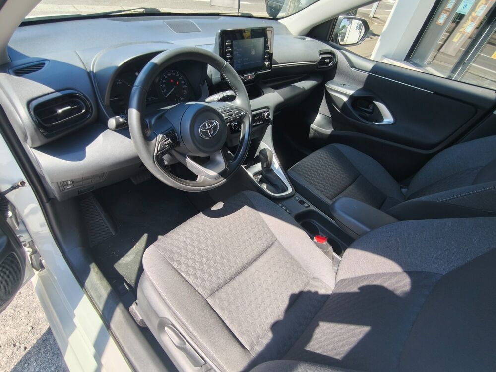 Yaris 1.5 116 CH FULL-HYBRID HATCHBACK DYNAMIC BVA 1ERE MAIN / CAR 2023 occasion 40000 Mont-de-Marsan