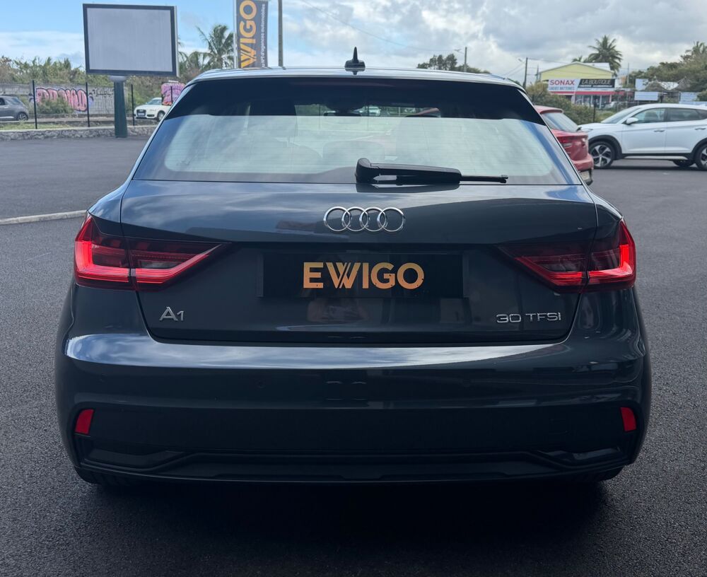 A1 II 30 TFSI 110 ADVANCED S TRONIC 7 + CAMERA + CARPLAY + ACCE 2023 occasion 97410 Saint-Pierre