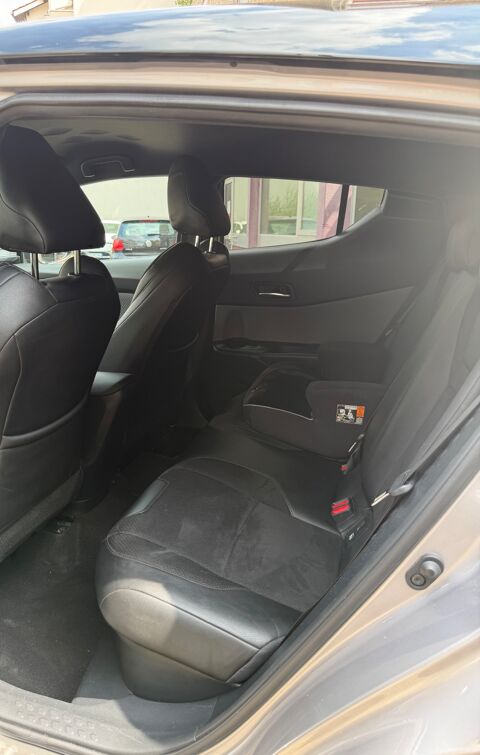 C-HR 1.8 HSD 122H 100 FULL-HYBRID Collection 4X2 E-CVT BVA 2019 occasion 69150 D&eacute;cines-Charpieu