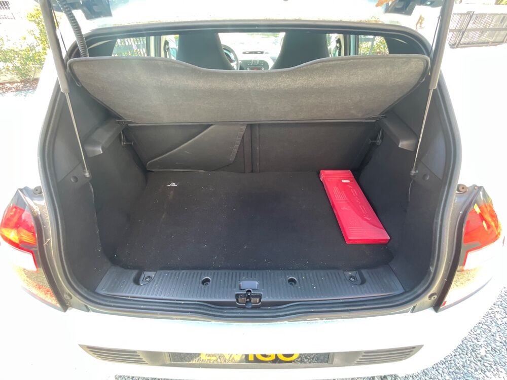 Twingo 1.0 SCE 70 COSMIC / CHAINE DE DISTRIBUTION / GARANTIT 12 MOI 2014 occasion 17000 La Rochelle