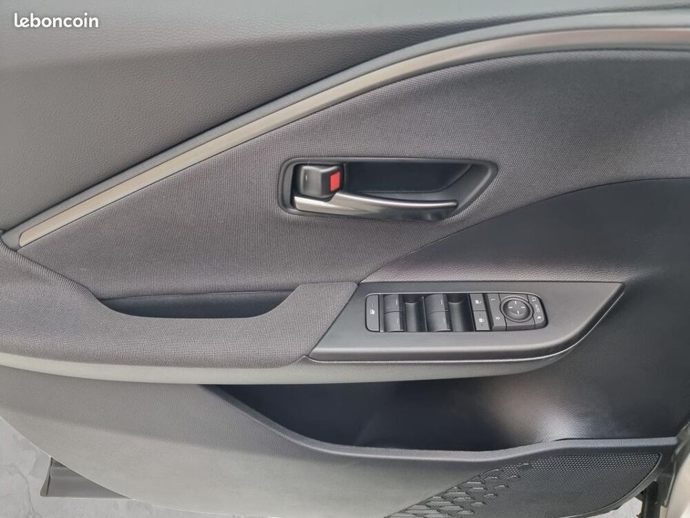 C-HR HYBRIDE 140 BVA E-CVT DESIGN 2026 occasion 21850 Saint-Apollinaire