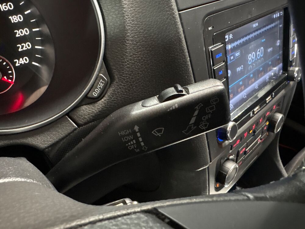 Golf 2.0 TDI 140 CH DSG / COURROIE OK / CARPLAY / RADARS AV & AR 2011 occasion 29000 Quimper