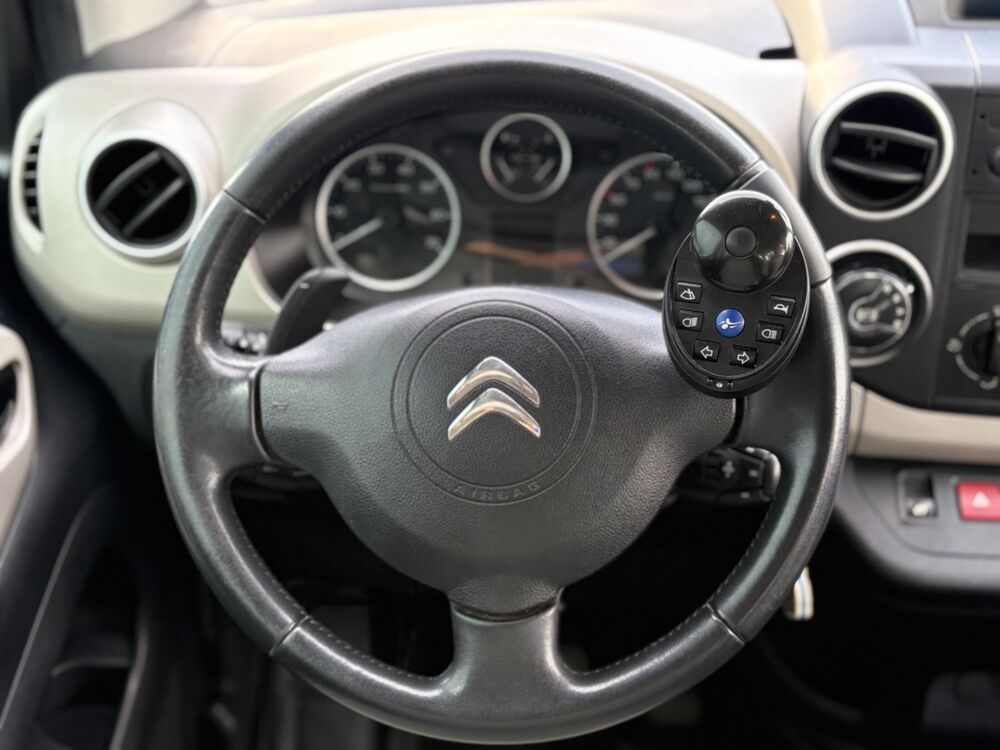 Berlingo GENERATION-II MULTISPACE 1.6 HDI 90 CH SPECIAL BVA / ATTELAG 2014 occasion 47000 Agen