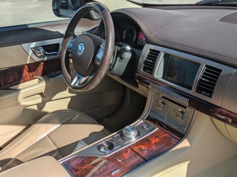 XF S - V6 3.0 D 275ch LUXURY PREMIUM BVA 2010 occasion 25300 Pontarlier