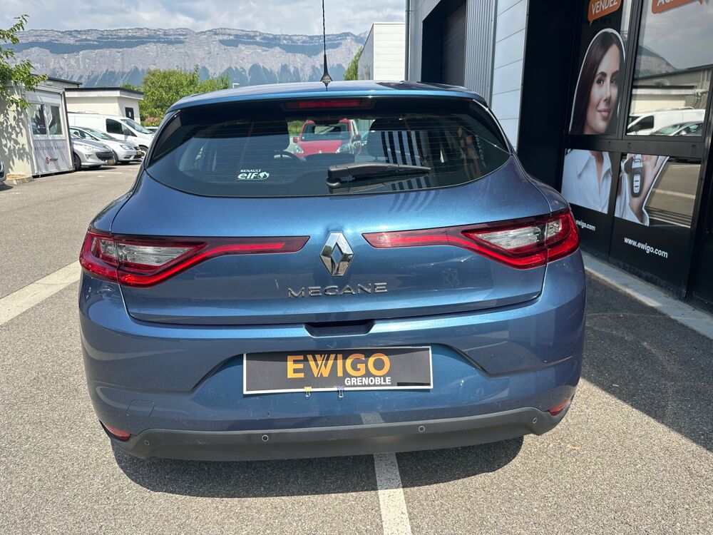 M&eacute;gane 1.2L TCE 100ch / LIFE / 1ERE MAIN / RADAR DE RECUL 2017 occasion 38420 Le Versoud