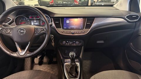 Crossland X MOTORISATION 1.2 ECOTEC CHANGER AVEC FACTURE ET A SEULEMENT 2018 occasion 21850 Saint-Apollinaire