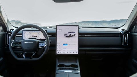 7 Hybride rechargeable PHEV 29ch Select + Cam&eacute;ra 540&deg; 2026 occasion 21850 Saint-Apollinaire