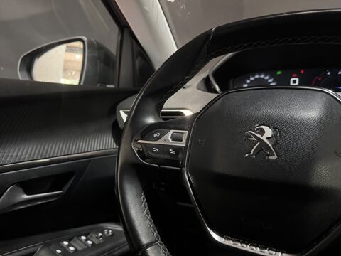 3008 GENERATION-II 1.6 120 CH ALLURE / CAMERA 360 / CARPLAY / COU 2017 occasion 29000 Quimper