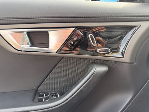 F-Type ROADSTER 3.0 340 CH BVA 2013 occasion 25000 Besan&ccedil;on