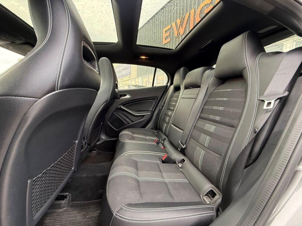 Classe GLA 2.2 220 D 175 FASCINATION 7G-DCT BVA - CAM&Eacute;RA DE RECUL - TOI 2018 occasion 27000 &Eacute;vreux