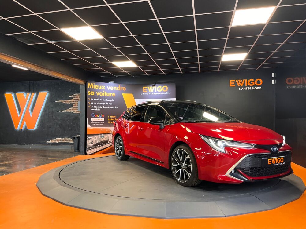 Corolla TOURING SPORTS 2.0 180H 155 HYBRID COLLECTION BVA // TOIT OU 2022 occasion 44300 Nantes