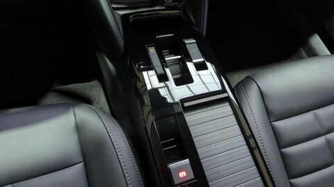 C4 HYBRIDE 145ch MAX APPLE CARPLAY + ADML + CAMERA DE RECUL + 2026 occasion 38420 Le Versoud
