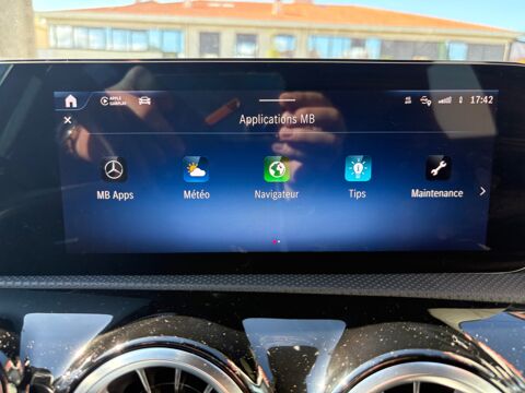 Classe A 1.3 180 135 CH HYBRID MHEV PREMIUM AMG LINE BVA / SUIVI MERC 2023 occasion 40000 Mont-de-Marsan