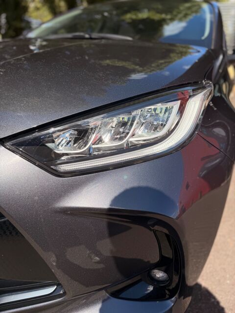 Yaris 1.5 VVTI 115Ch 90 FULL-HYBRID 0.8KWH ELEGANT E-CVT BVA - CAM 2022 occasion 76150 Saint-Jean-du-Cardonnay