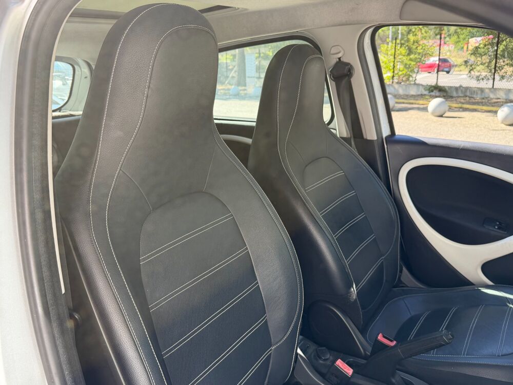 ForFour 90ch PRIME * TOIT PANORAMIQUE*CLIMATISATION 2015 occasion 13009 Marseille