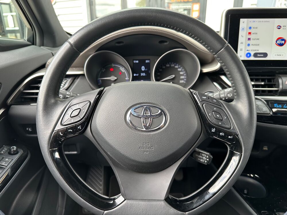 C-HR 1.8 HSD 122 CH FULL-HYBRID DISTINCTIVE 4X2 E-CVT / CAM&Eacute;RA / 2022 occasion 47000 Agen