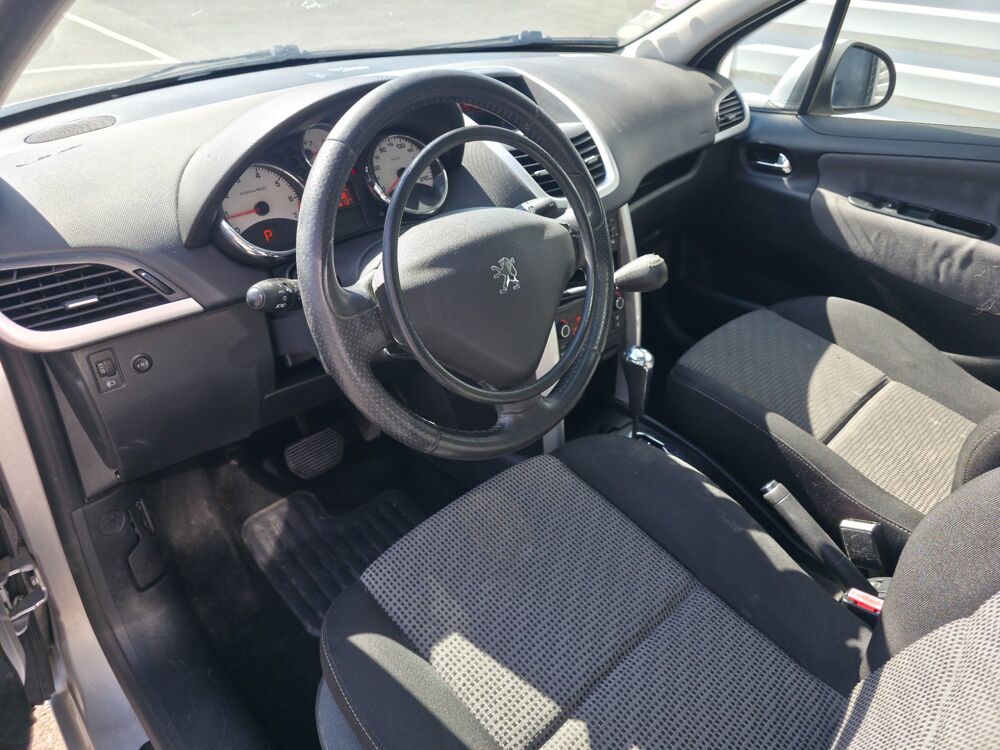207 SW 1.6 VTI 120ch PREMIUM BVA / EQUIP. PMR DEMONTABLE / HISTO 2010 occasion 17100 Saintes
