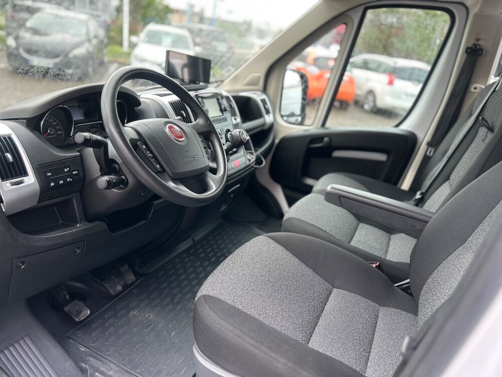 Ducato COMBI MAXI 2.3 MJT 140 CH 40 MJT / 8 PLACES / ATTELAGE 2020 occasion 47000 Agen
