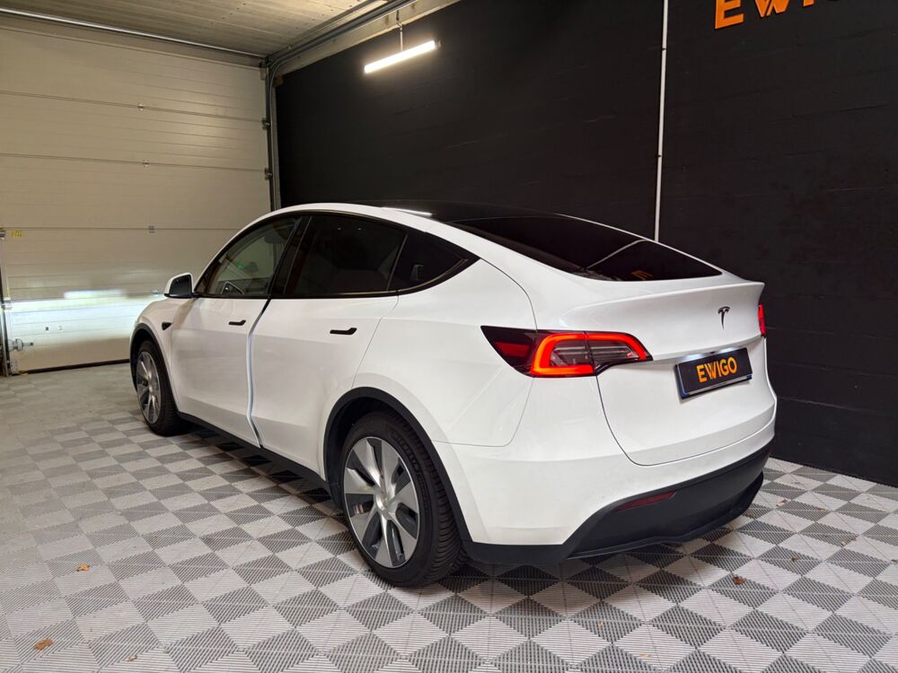 Model Y STANDARD 255 ch 60KWH RWD - AUTOPILOT - TOIT PANORAMIQUE - A 2022 occasion 78125 Gazeran