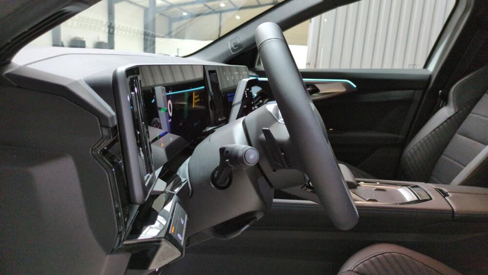 Austral FULL HYBRID E-TECH 200 CH BVA ESPRIT ALPINE + PACK PARKING 3 2026 occasion 38420 Le Versoud