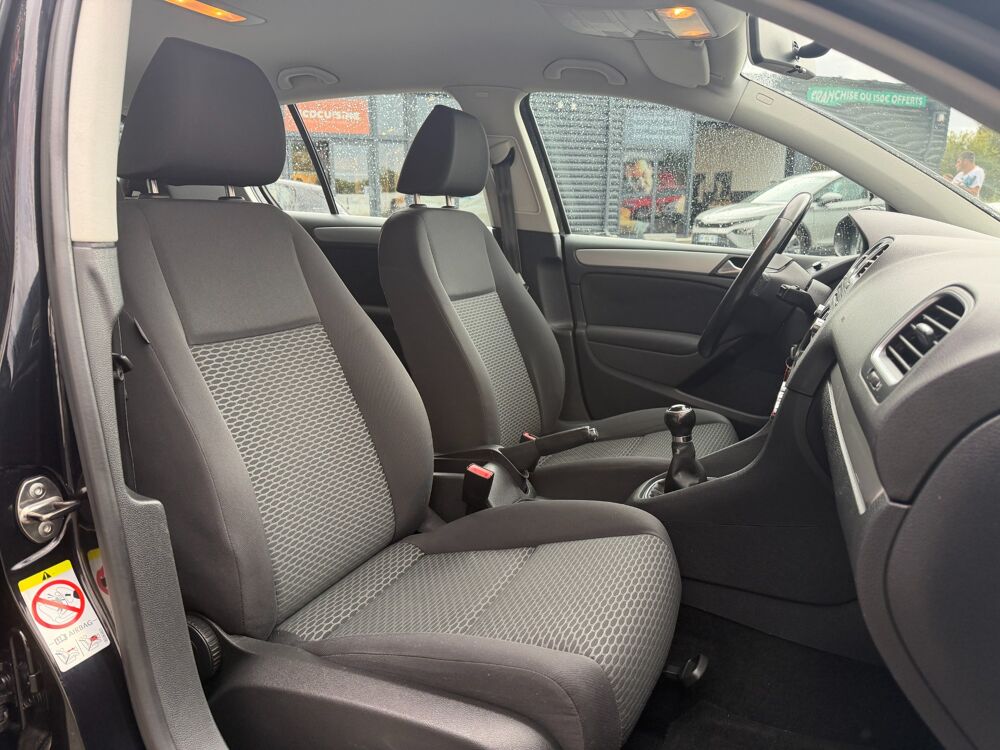 Golf 1.6 TDI 105ch TREND LINE 2010 occasion 17100 Saintes