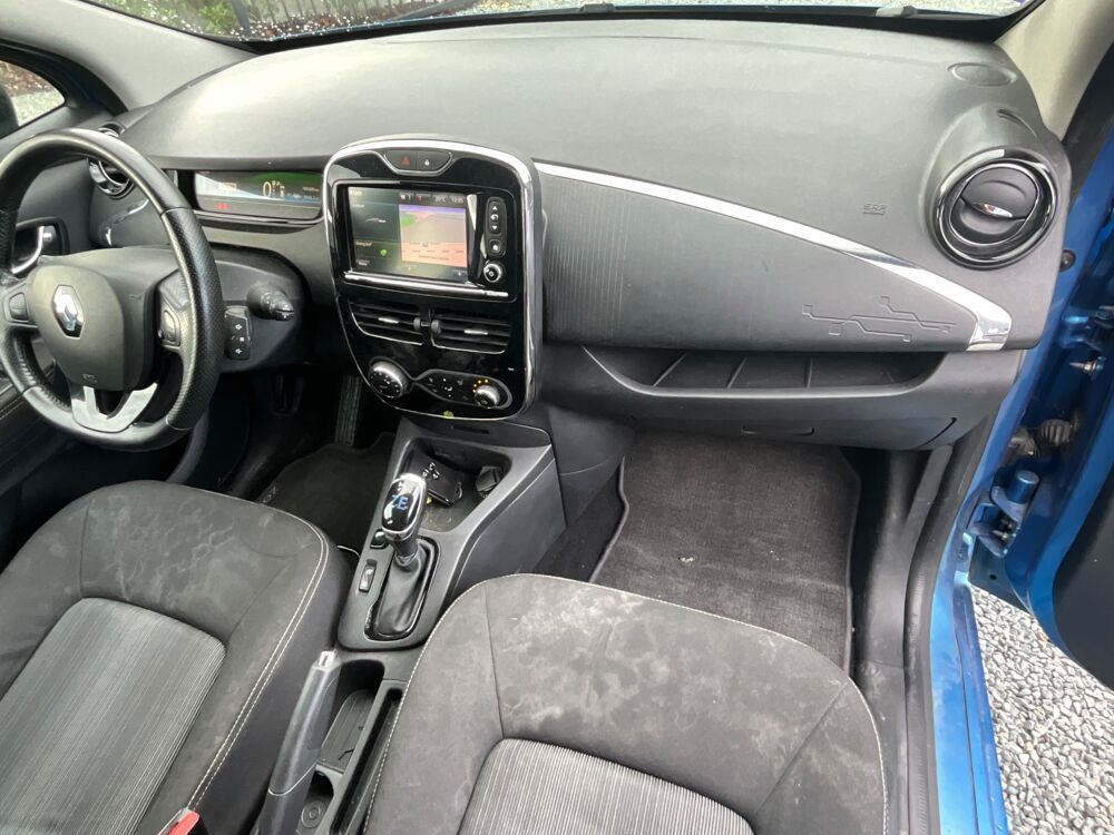 Zo&eacute; R90 ZE 90cv 40KWH CHARGE-NORMALE ZEN ENTRETIEN COMPLET RENAU 2018 occasion 17000 La Rochelle