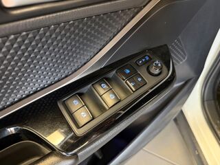 C-HR 1.8 HSD 122 H 100 FULL-HYBRID BVA // CAM&Eacute;RA DE RECUL // SI&Egrave;G 2018 occasion 44300 Nantes