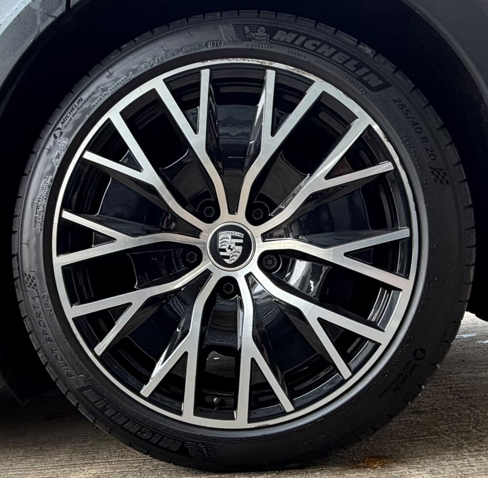 Divers CROSS TURISMO 4 476 93.4KWH + PACK SPORT CHRONO + PAC + TOIT 2023 occasion 54000 Nancy