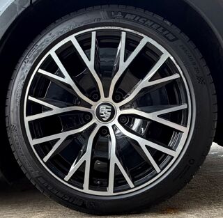 Divers CROSS TURISMO 4 476 93.4KWH + PACK SPORT CHRONO + PAC + TOIT 2023 occasion 54000 Nancy