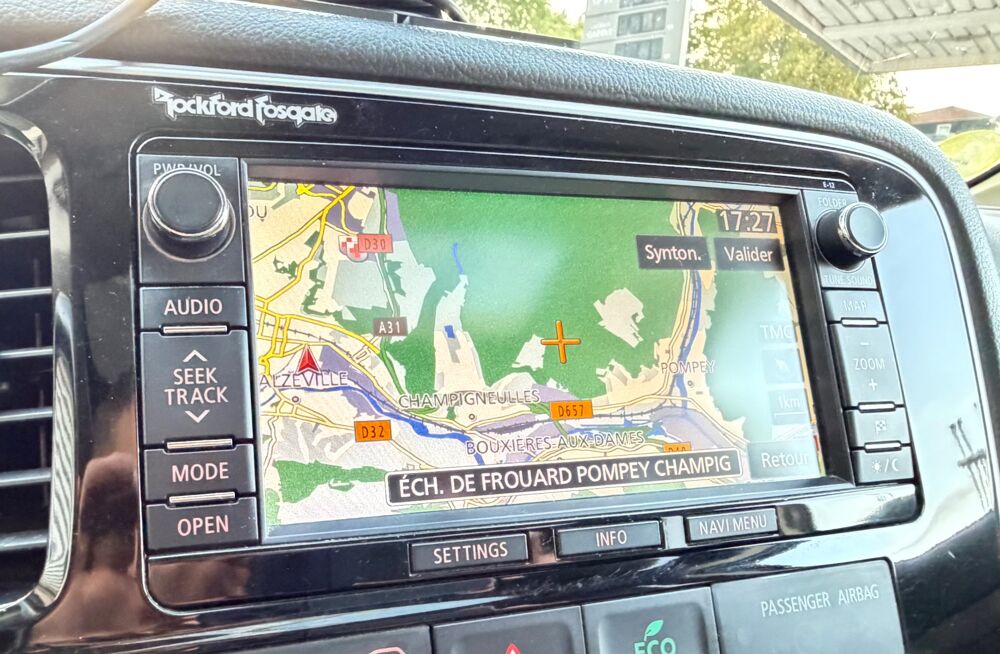 Outlander III (2) 2.2 DI-D INTENSE NAVi 4WD AUTO + ATTELAGE + SI&Egrave;GES A 2016 occasion 54000 Nancy