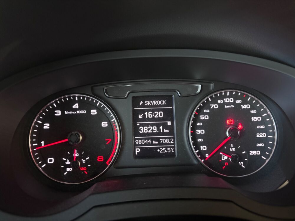 Q3 1.4 COD TFSI 150 Ch AMBIENTE S-TRONIC BVA 2016 occasion 79000 Niort