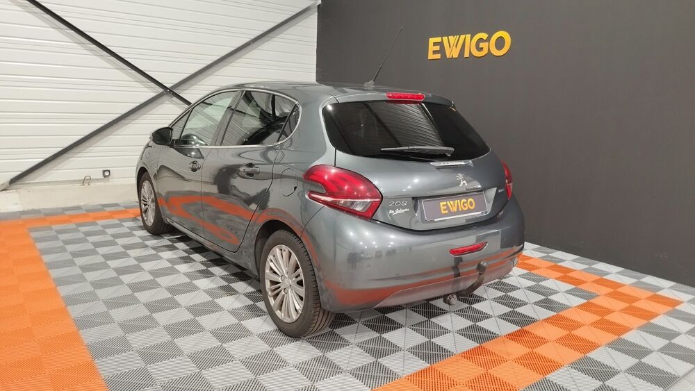 208 PHASE I 1.2 110CV ALLURE / DISTRIBUTION OK / CLIMATISATION A 2017 occasion 17430 Tonnay-Charente