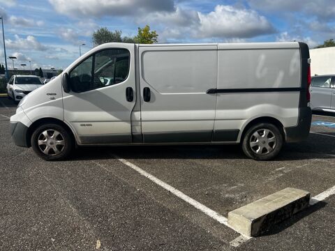 Trafic FOURGON 2.5 DCI 145 CH L2H1 EXTRA BVA / DISTRIBUTION FAITE 2010 occasion 47000 Agen