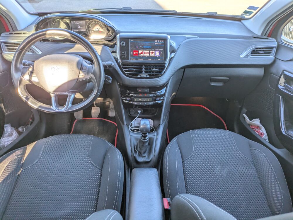 208 GENERATION-I 1.2 110ch COURROIE RENFORCEE PREMIERE MAIN ATTE 2019 occasion 69420 Ampuis