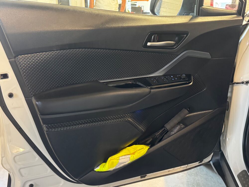 C-HR 1.8 VVT-I 122 Ch 100 FULL-HYBRID 0.85KWH- EDITION- ATTELAGE- 2020 occasion 79000 Niort
