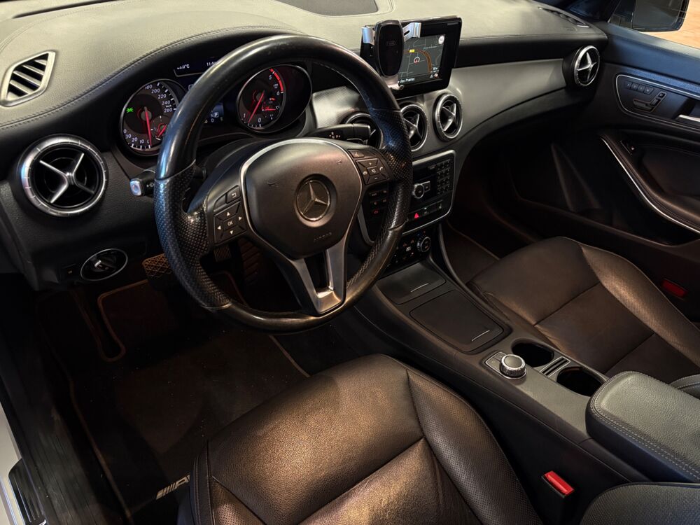 Classe CLA CLA 200 CDI Sensation - 136 CH - 7G-DCT - Si&egrave;ges &eacute;lectriques 2014 occasion 69400 Arnas