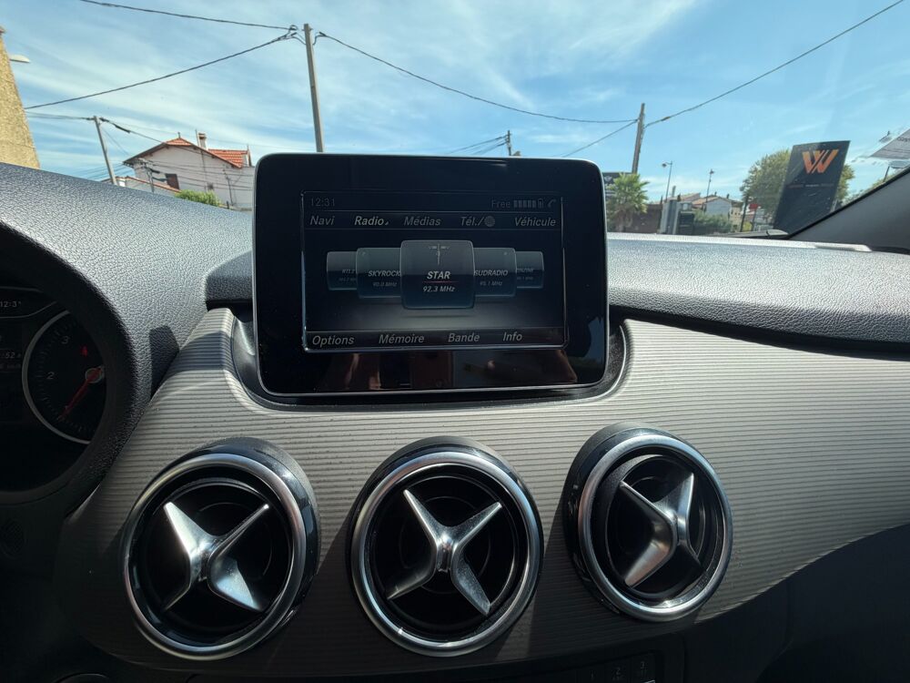 Classe B 1.5 180 CDI 110CH INSPIRATION 7G-TRONIC BVA - INTERIEUR CUIR 2017 occasion 13700 Marignane
