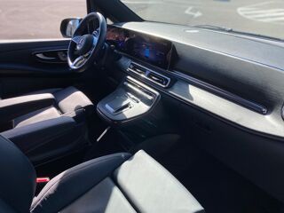 EQV TVA R&eacute;cup&eacute;rable 58 325 € HT - 300 ELECTRIC 204CH 95PPM 90KW 2024 occasion 26000 Valence