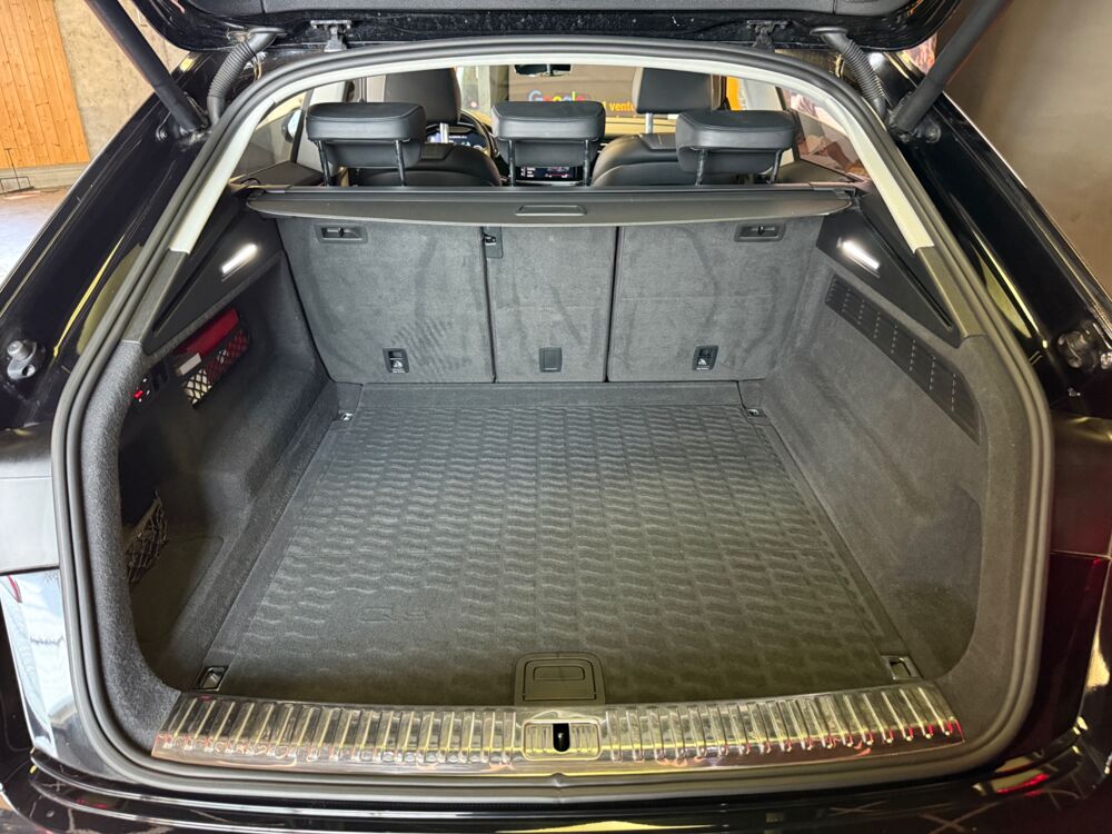 Q8 AVUS EXTENDED 3.0 50 TDI 285 HYBRiD QUATTRO BVA // ATTELAGE 2019 occasion 44300 Nantes
