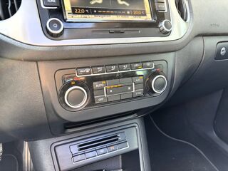 Tiguan 2.0 TDI 177 ch BLUEMOTION LOUNGE 4MOTION 2015 occasion 64320 Idron