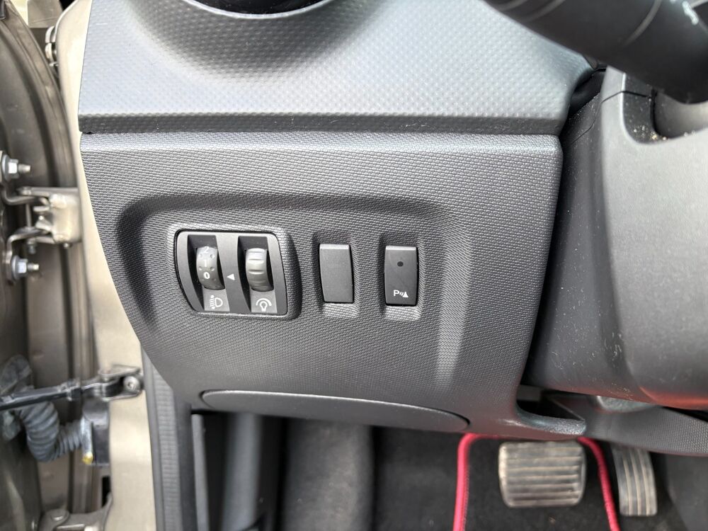 Captur 1.2 TCE 120 INTENS EDC BVA 2014 occasion 64122 Urrugne