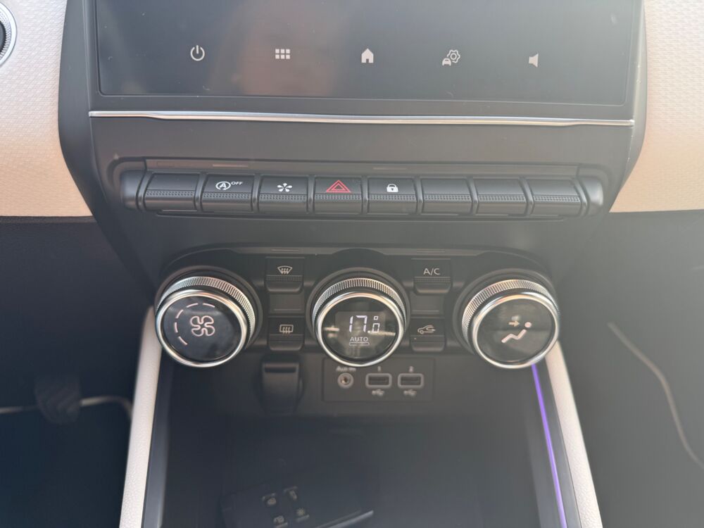 Clio 1.3 TCE 140 INTENS CARPLAY 2021 occasion 25000 Besan&ccedil;on